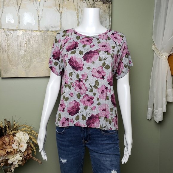 American Eagle Outfitters Tops - AEO Soft & Sexy Top